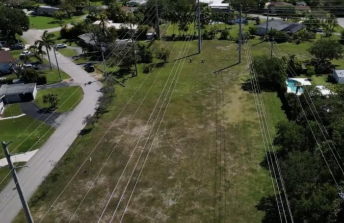 Palmetto Bay fights residents over county parcel Village wants for park