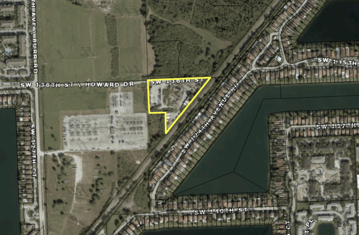 Kendall residents oppose early talks for development of waste transfer facility