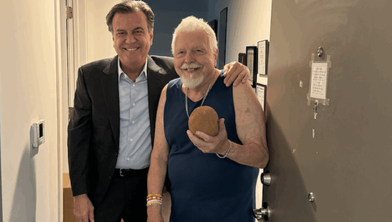 Alex Diaz de la Portilla is knocking, giving out mameys to be Miami mayor