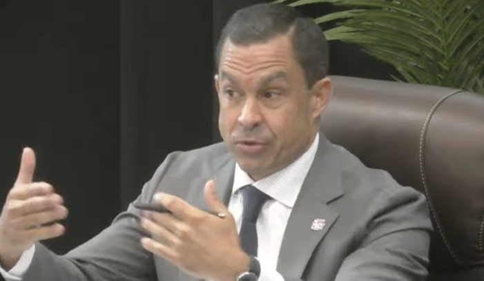 ‘No conflict here’: Coral Gables Mayor Vince Lago votes on ally’s variance