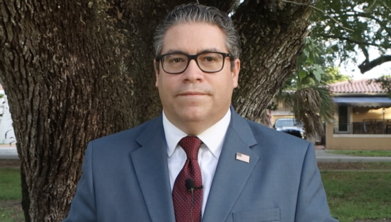 Coral Gables Commissioner Ariel Fernandez leaves dais for a ‘new Cuba’